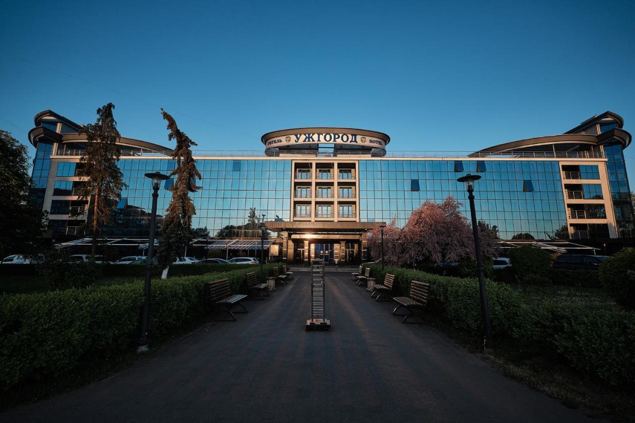 Hotel Uzhgorod Exterior foto